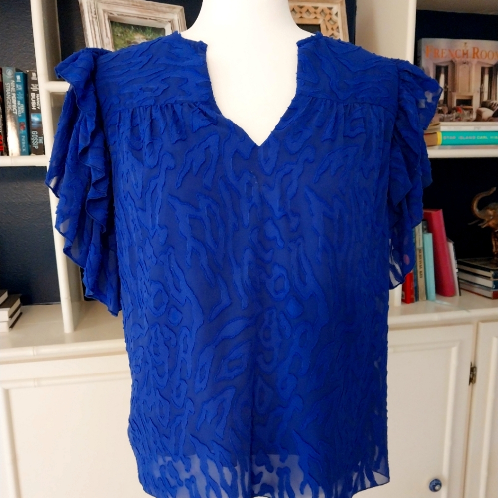 Anna Cate blouse size small in royal blue